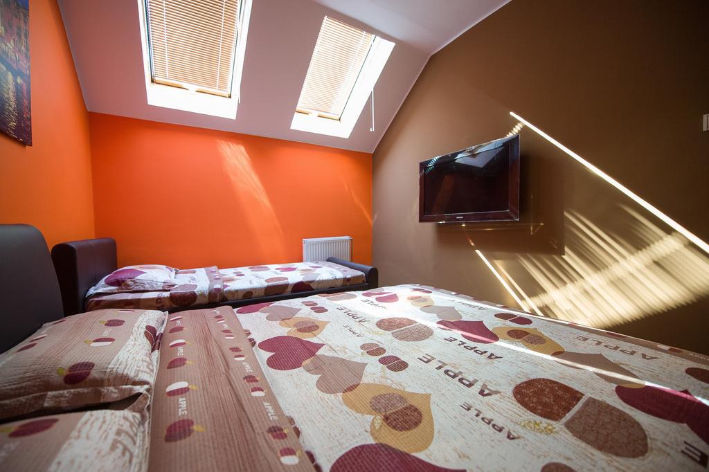 Orange Apartment Novi Sad Chambre photo